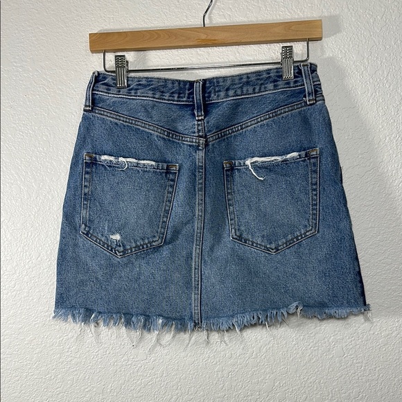 Abercrombie & Fitch Mini Denim Skirt Size 27 - Picture 2 of 3